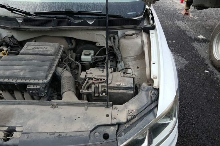 Used Volkswagen C-TREK 2017 1.6L Manual Comfort Model Engine Bay Left