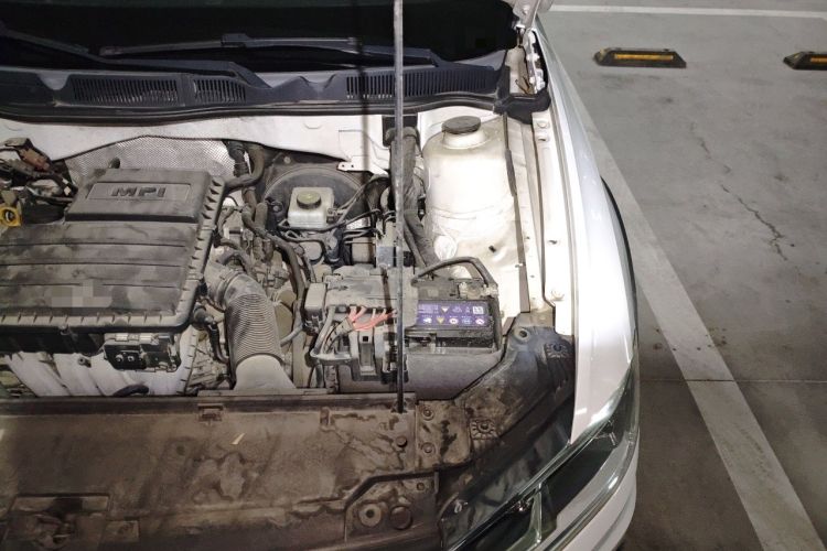 Used Volkswagen C-TREK 2017 1.6L Automatic Comfort Model Engine Bay Left