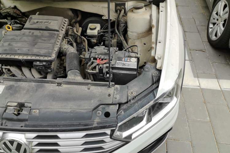 Used Volkswagen C-TREK 2017 1.6L Manual Comfort Model Engine Bay Left