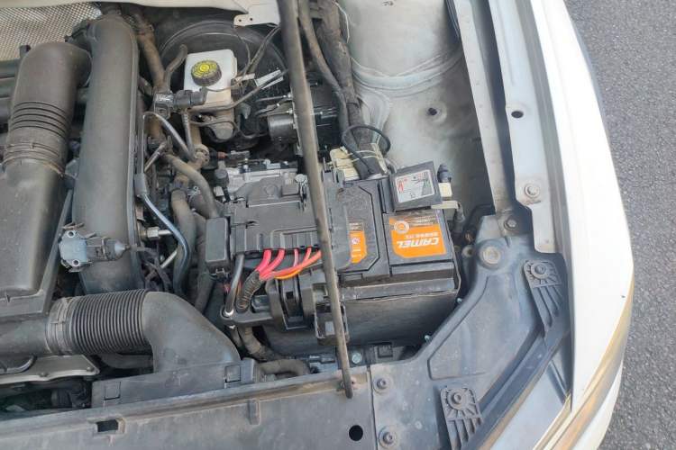 Used Volkswagen C-TREK 2017 230TSI DSG Comfort Version Engine Bay Left