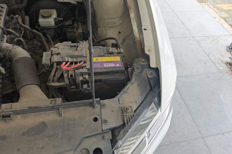Used Volkswagen C-TREK 2017 1.6L Automatic Comfort Model Engine Bay Left