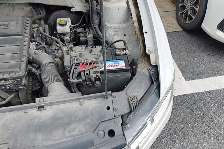Used Volkswagen C-TREK 2017 1.6L Automatic Comfort Model Engine Bay Left