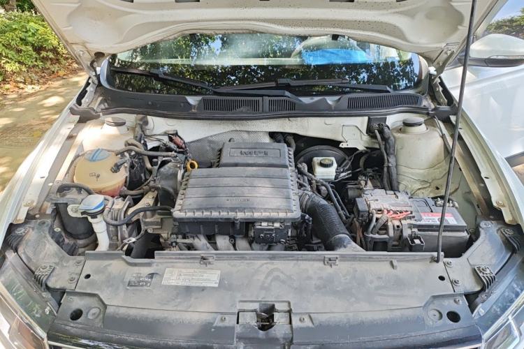 Used Volkswagen C-TREK 2017 1.6L Automatic Comfort Model Engine Bay