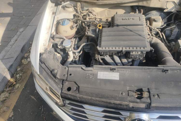 Used Volkswagen C-TREK 2017 1.6L Automatic Comfort Model Engine Bay Right
