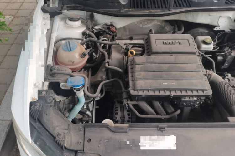 Used Volkswagen C-TREK 2017 1.6L Manual Comfort Model Engine Bay Right