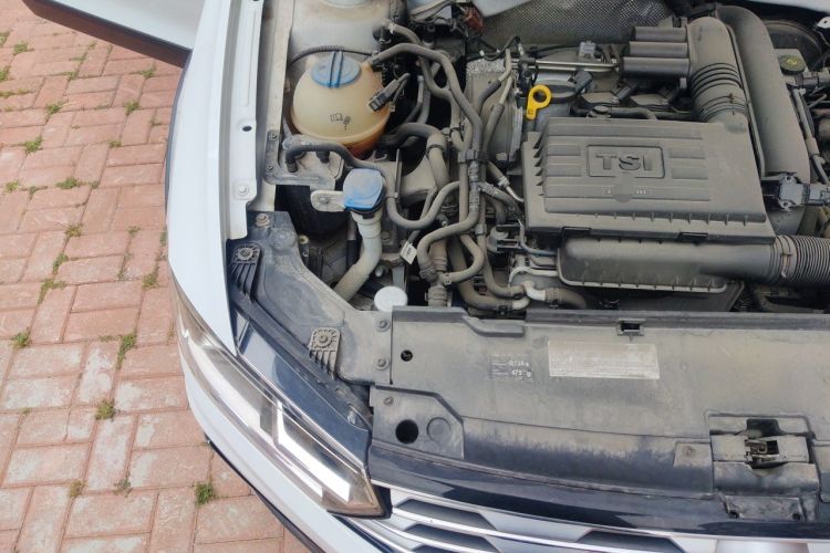 Used Volkswagen C-TREK 2017 230TSI DSG Comfort Version Engine Bay Right