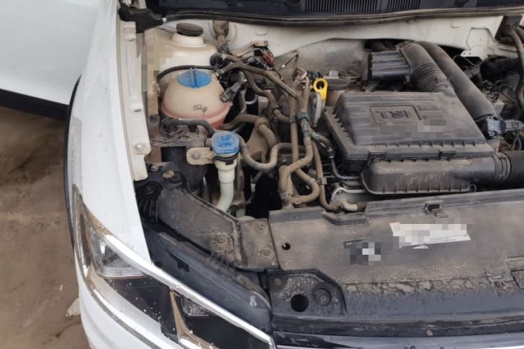Used Volkswagen C-TREK 2017 230TSI DSG Comfort Version Engine Bay Right