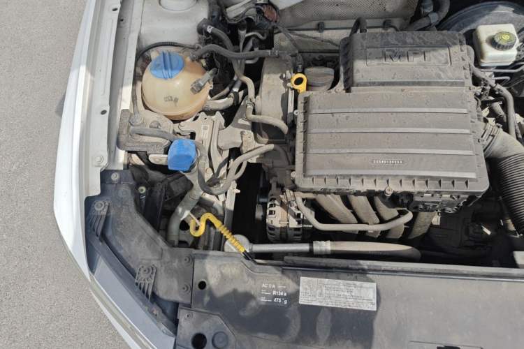 Used Volkswagen C-TREK 2017 1.6L Automatic Comfort Model Engine Bay Right