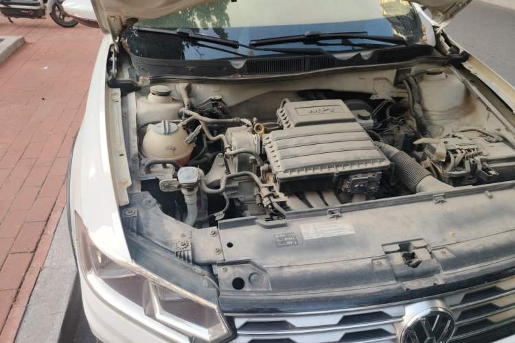 Used Volkswagen C-TREK 2017 1.6L Automatic Comfort Model Engine Bay Right