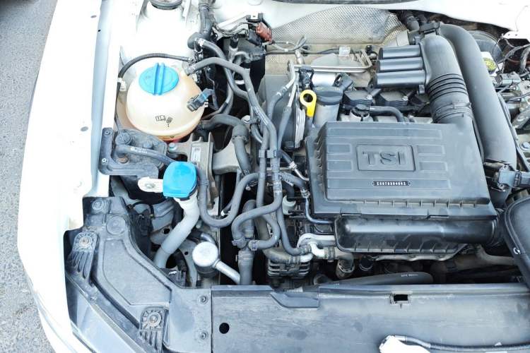 Used Volkswagen C-TREK 2017 230TSI DSG Luxury Model Engine Bay Right