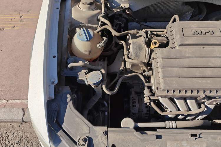 Used Volkswagen C-TREK 2017 1.6L Automatic Comfort Model Engine Bay Right