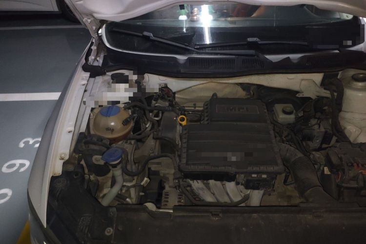 Used Volkswagen C-TREK 2017 1.6L Automatic Comfort Model Engine Bay Right