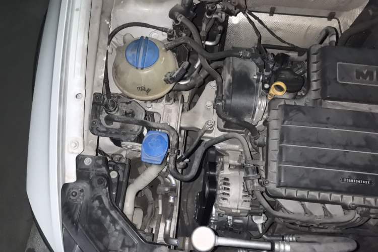 Used Volkswagen C-TREK 2017 1.6L Automatic Comfort Model Engine Bay Right