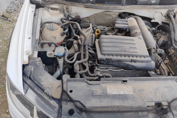 Used Volkswagen C-TREK 2017 230TSI DSG Comfort Version Engine Bay Right