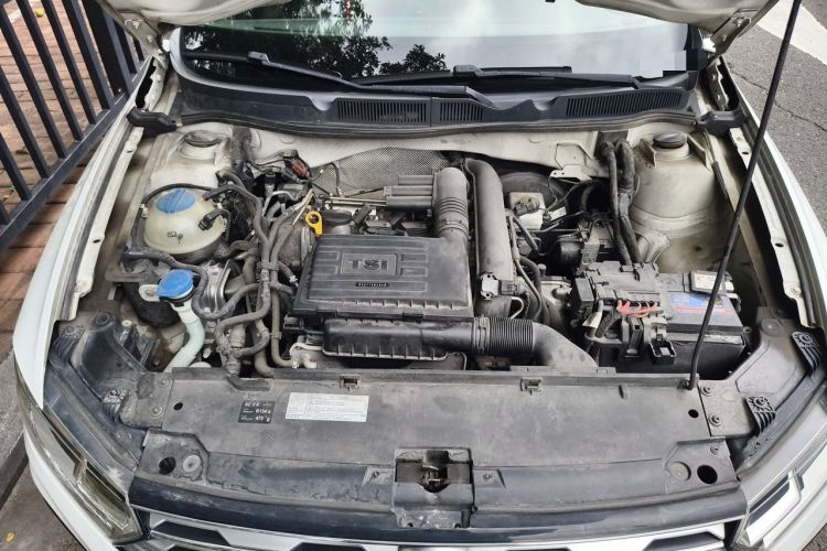 Used Volkswagen C-TREK 2017 230TSI DSG Luxury Model Engine Bay