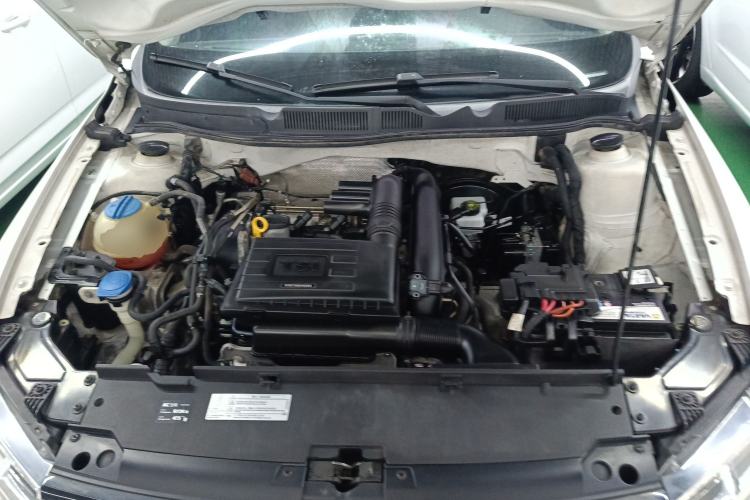 Used Volkswagen C-TREK 2017 230TSI DSG Comfort Version Engine Bay