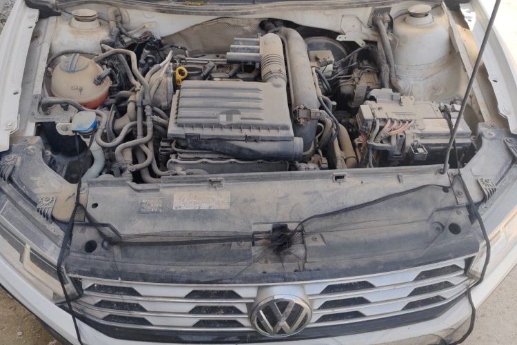 Used Volkswagen C-TREK 2017 230TSI DSG Comfort Version Engine Bay