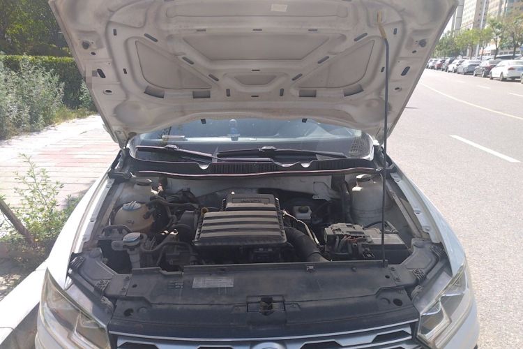 Used Volkswagen C-TREK 2017 1.6L Automatic Comfort Model Engine Bay