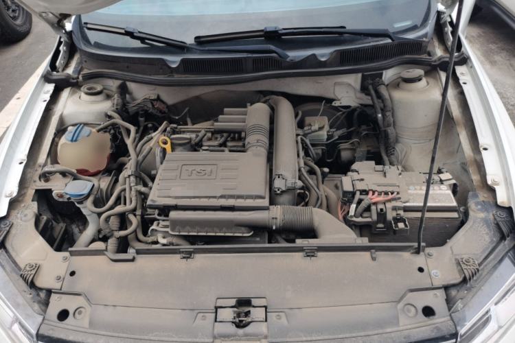 Used Volkswagen C-TREK 2017 230TSI DSG Comfort Version Engine Bay