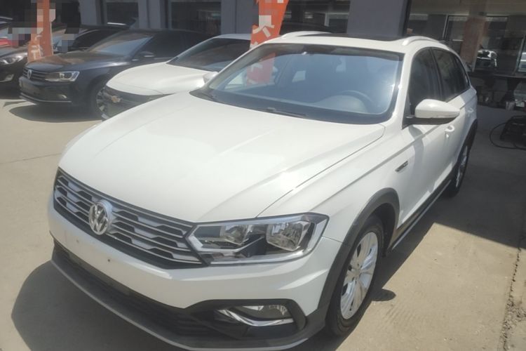 Used Volkswagen C-TREK 2017 1.6L Automatic Comfort Model Guazi used car, China used car export, Used car for sale, Used Volkswagen cars, Cheapest cars for sale