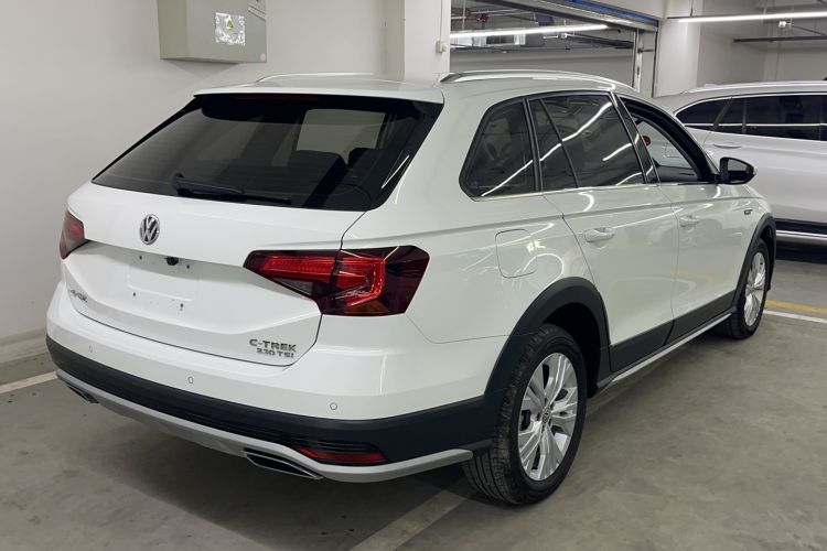 Used Volkswagen C-TREK 2017 230TSI DSG Comfort Version Exterior 3