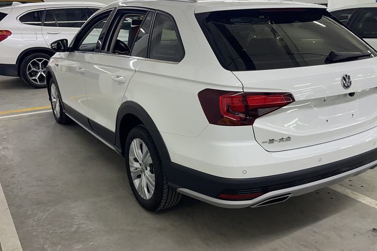Used Volkswagen C-TREK 2017 230TSI DSG Comfort Version Exterior 5