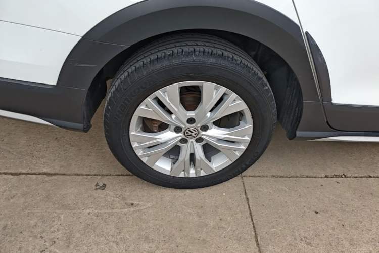 Used Volkswagen C-TREK 2017 230TSI DSG Comfort Version Exterior 5