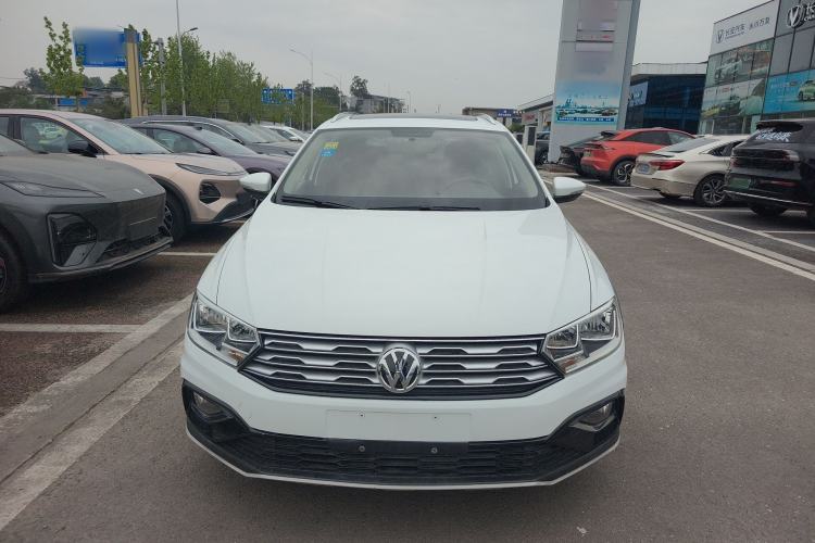Used Volkswagen C-TREK 2017 230TSI DSG Comfort Version Front
