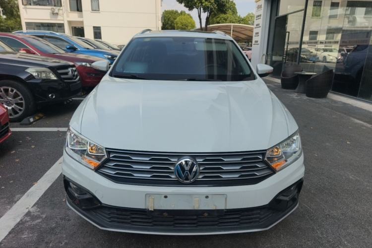 Used Volkswagen C-TREK 2017 1.6L Automatic Comfort Model Front