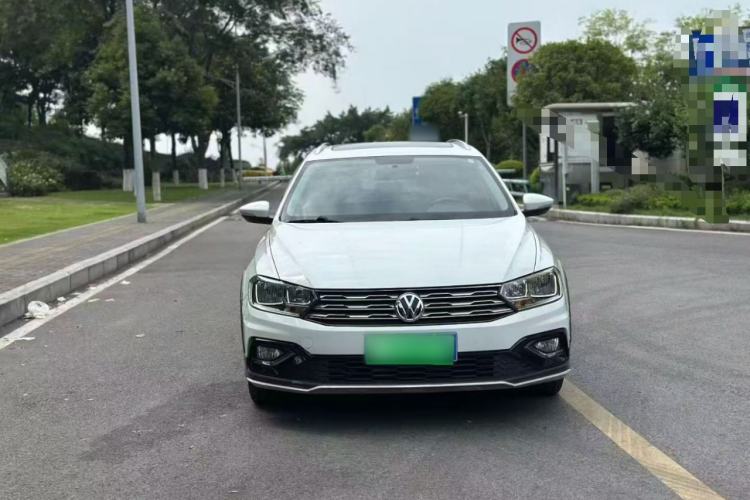 Used Volkswagen C-TREK 2017 1.6L Manual Comfort Model Front