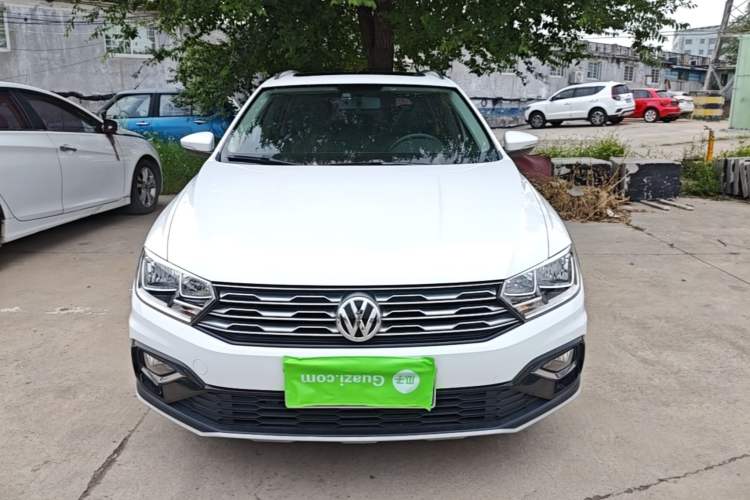 Used Volkswagen C-TREK 2017 230TSI DSG Comfort Version Front