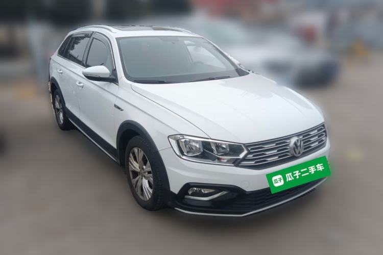Used Volkswagen C-TREK 2017 230TSI DSG Comfort Version Front Right 45 Deg