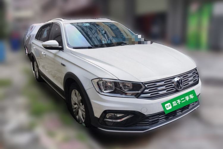 Used Volkswagen C-TREK 2017 230TSI DSG Comfort Version Front Right 45 Deg