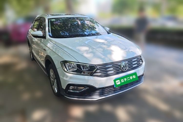 Used Volkswagen C-TREK 2017 1.6L Automatic Comfort Model Front Right 45 Deg