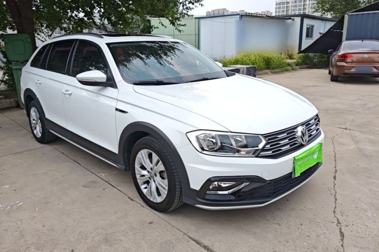 Used Volkswagen C-TREK 2017 230TSI DSG Comfort Version Front Right 45 Deg