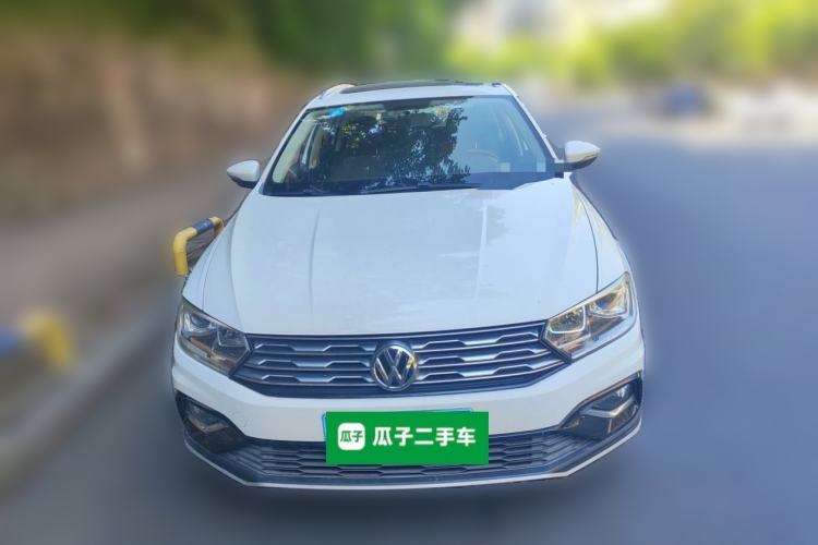 Used Volkswagen C-TREK 2017 230TSI DSG Comfort Version Front