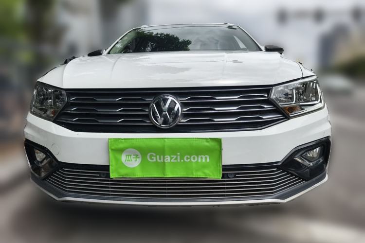 Used Volkswagen C-TREK 2017 230TSI DSG Luxury Model Front
