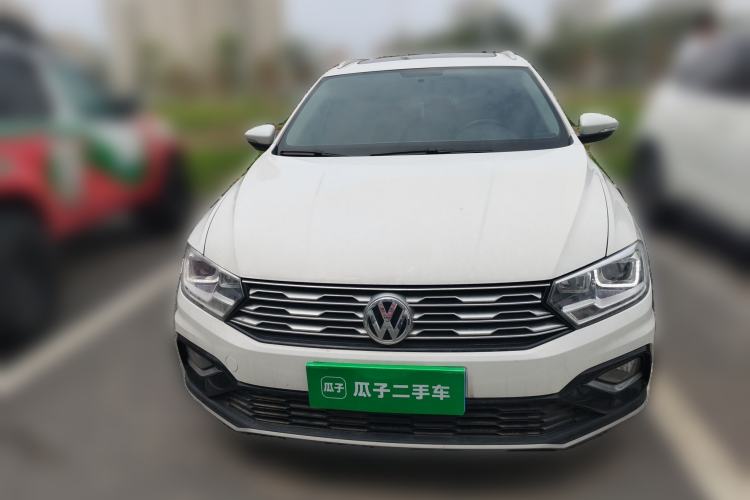 Used Volkswagen C-TREK 2017 230TSI DSG Comfort Version Front