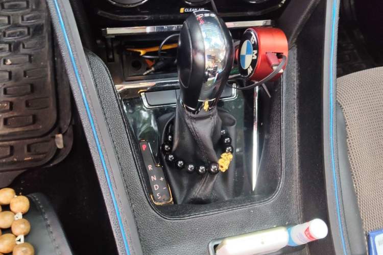 Used Volkswagen C-TREK 2017 230TSI DSG Comfort Version Gear Lever