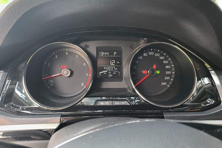 Used Volkswagen C-TREK 2017 230TSI DSG Comfort Version Instrument Cluster