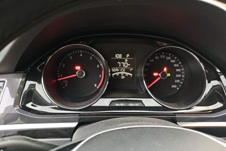Used Volkswagen C-TREK 2017 230TSI DSG Luxury Model Instrument Cluster