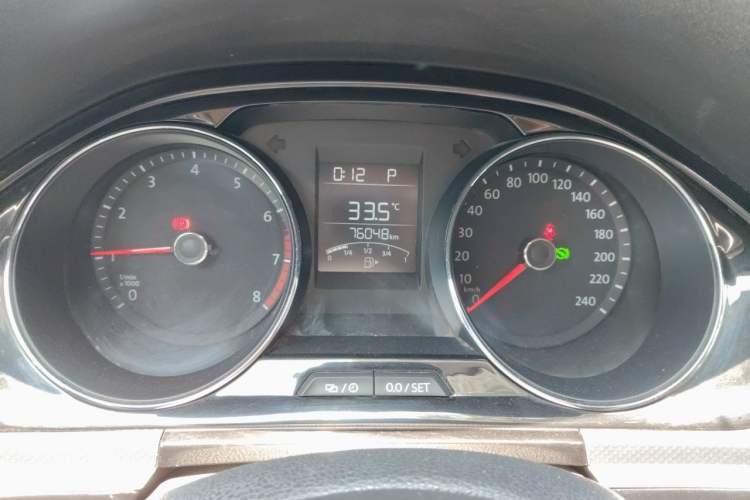 Used Volkswagen C-TREK 2017 1.6L Automatic Comfort Model Instrument Cluster