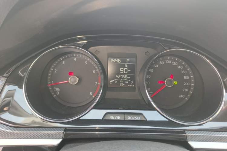 Used Volkswagen C-TREK 2017 1.6L Automatic Comfort Model Instrument Cluster