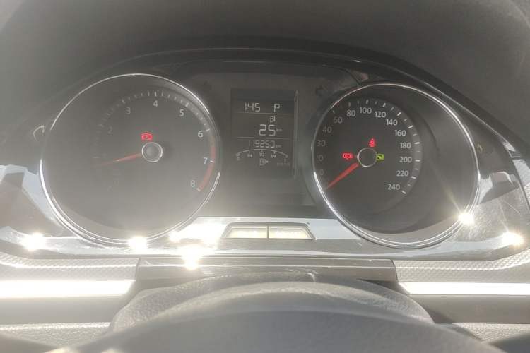 Used Volkswagen C-TREK 2017 1.6L Automatic Comfort Model Instrument Cluster