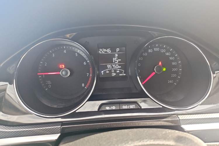 Used Volkswagen C-TREK 2017 1.6L Automatic Comfort Model Instrument Cluster