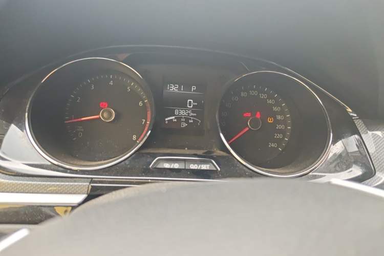 Used Volkswagen C-TREK 2017 1.6L Automatic Comfort Model Instrument Cluster