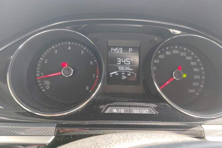 Used Volkswagen C-TREK 2017 1.6L Automatic Comfort Model Instrument Cluster