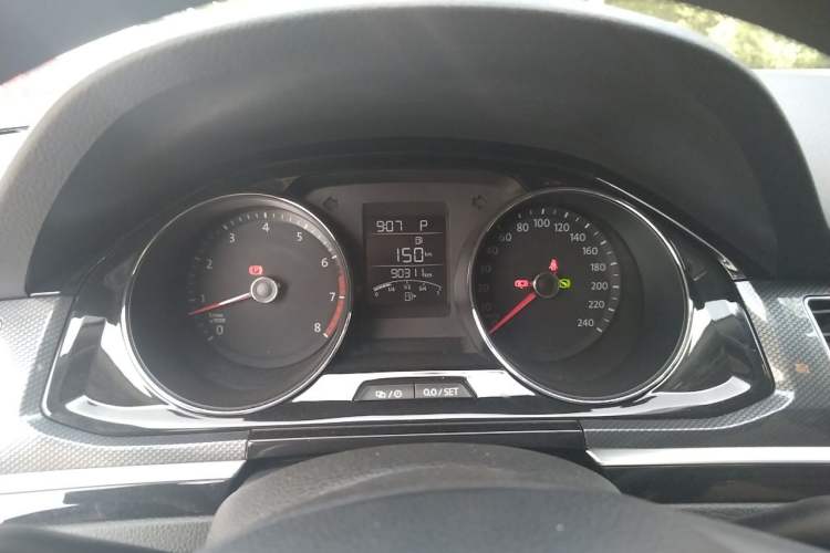 Used Volkswagen C-TREK 2017 1.6L Automatic Comfort Model Instrument Cluster