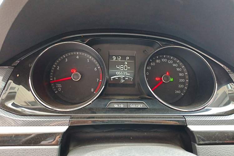 Used Volkswagen C-TREK 2017 1.6L Automatic Comfort Model Instrument Cluster