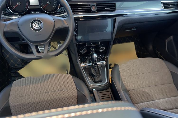 Used Volkswagen C-TREK 2017 230TSI DSG Comfort Version Interior 3